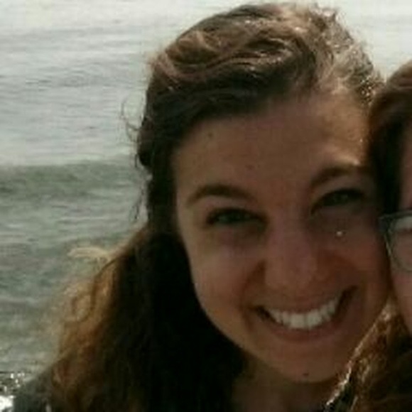 Meet your Posher, Talia - Picture 1 of 1